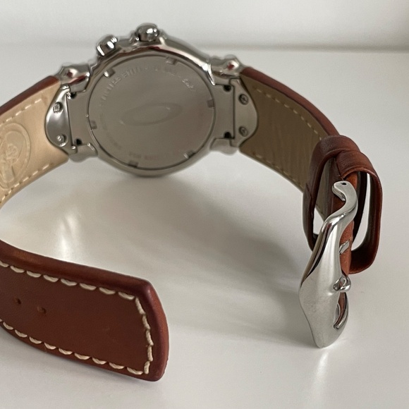 Oakley Judge II GMT Swiss Watch, Sapphire Crystal and Brown Leather Strap - Picture 8 of 12